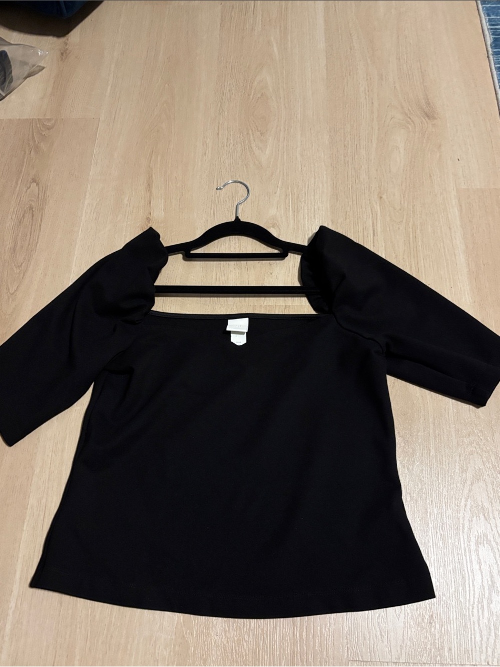 H&M Women's Black Puff Mid sleeve Blouse with Sweetheart Neck